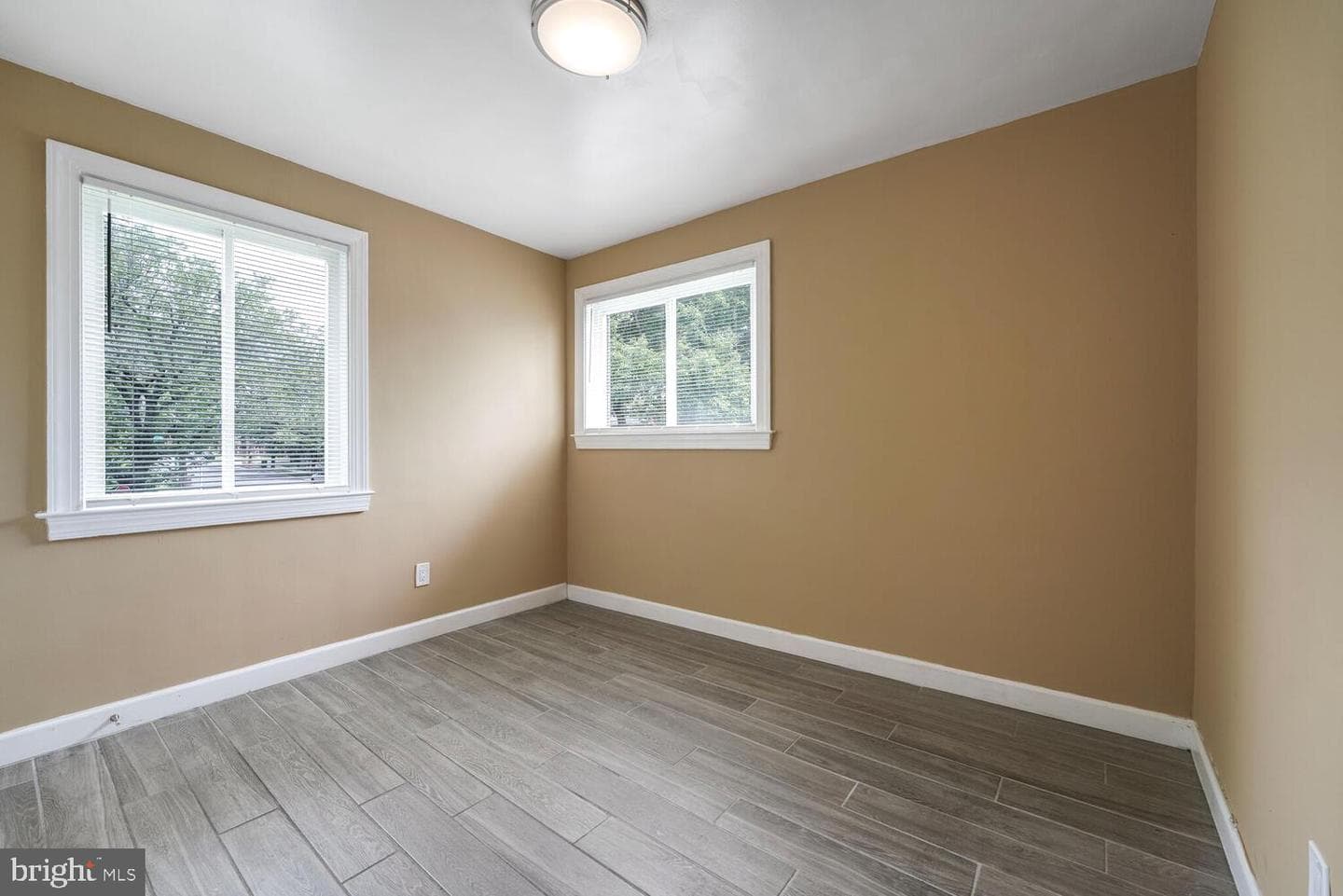 750 Barnaby Street SE #201 photo 9