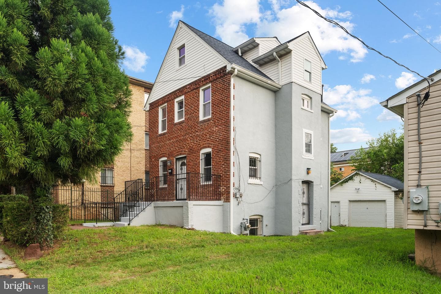 5126 Call Place SE photo 4