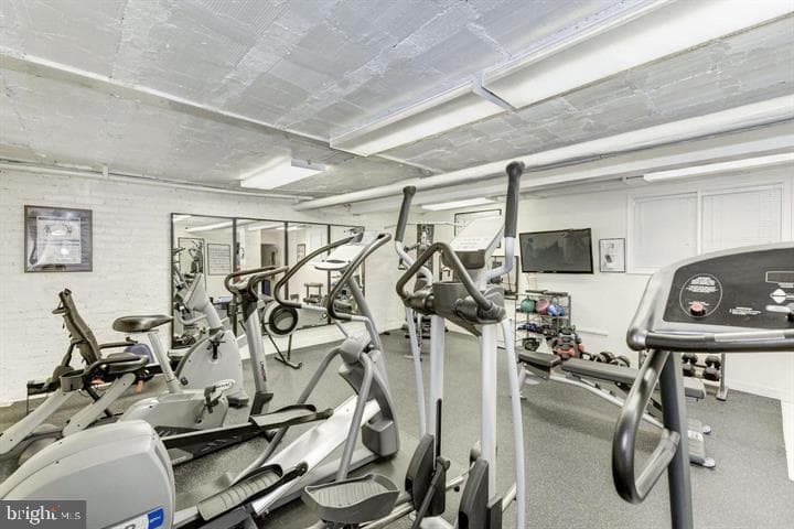 2126 Connecticut Avenue NW #28 photo 32