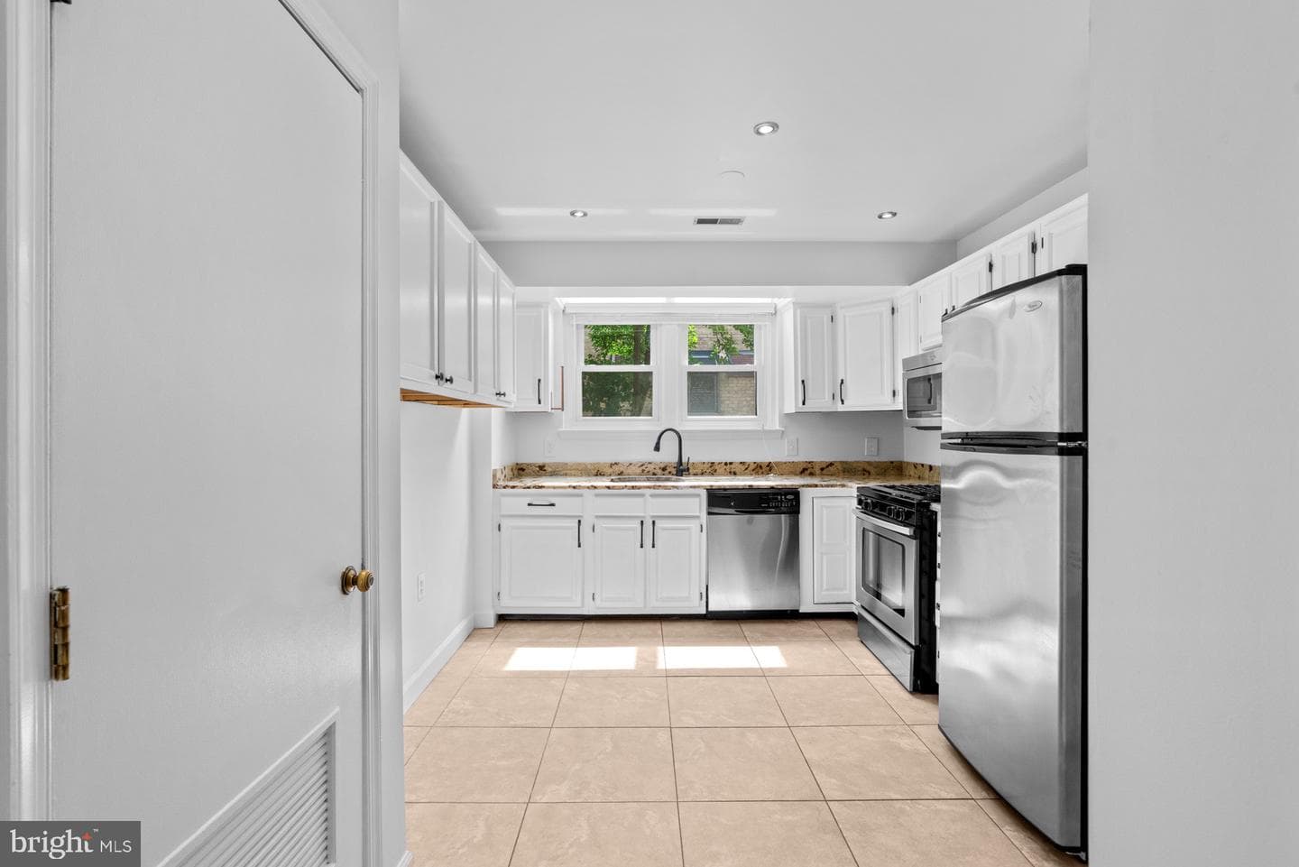 3324 Banneker Drive NE #3324 photo 8