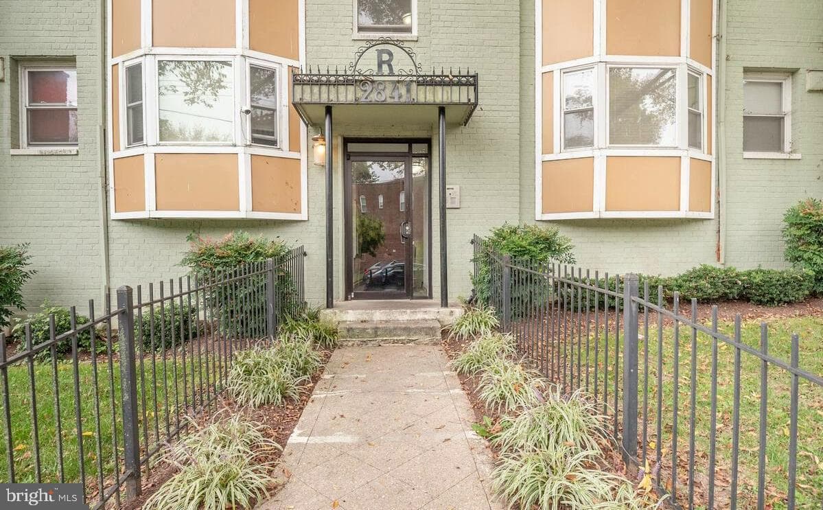 2841 Gainesville Street SE #203