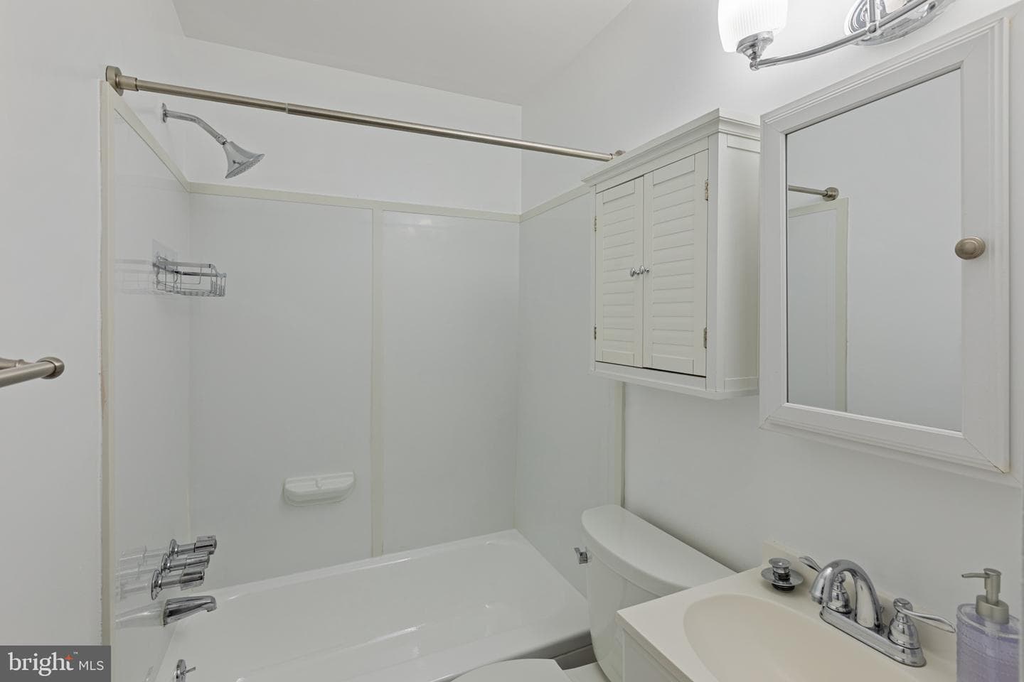 633 Elliott Street NE photo 23