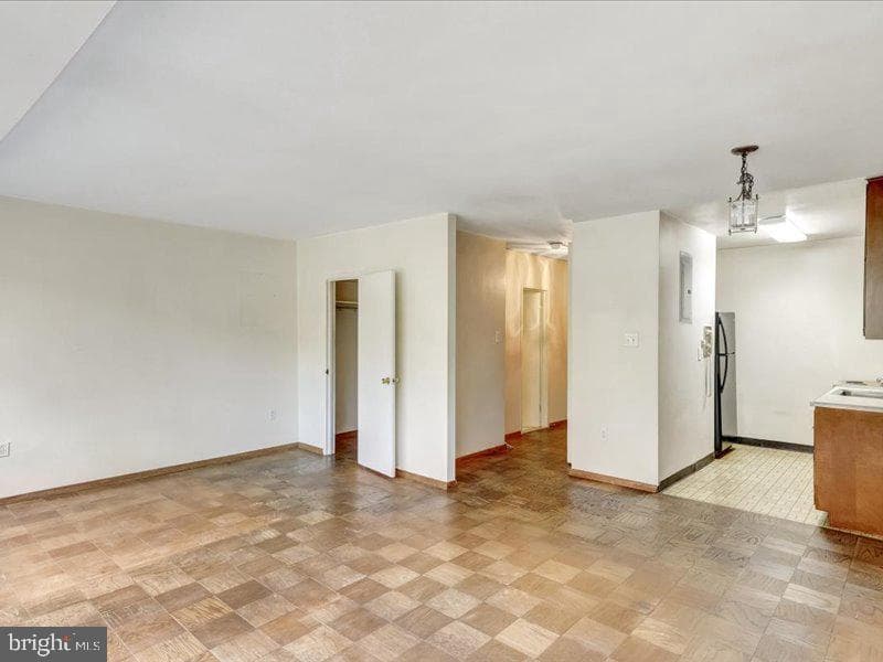 4101 Cathedral Avenue NW #409 photo 12
