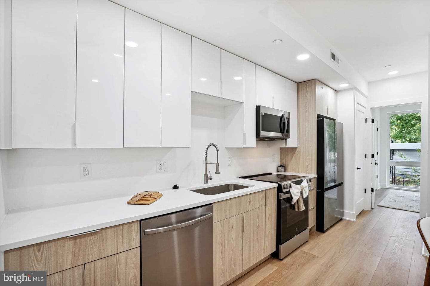 1372 Bryant Street NE #3a
