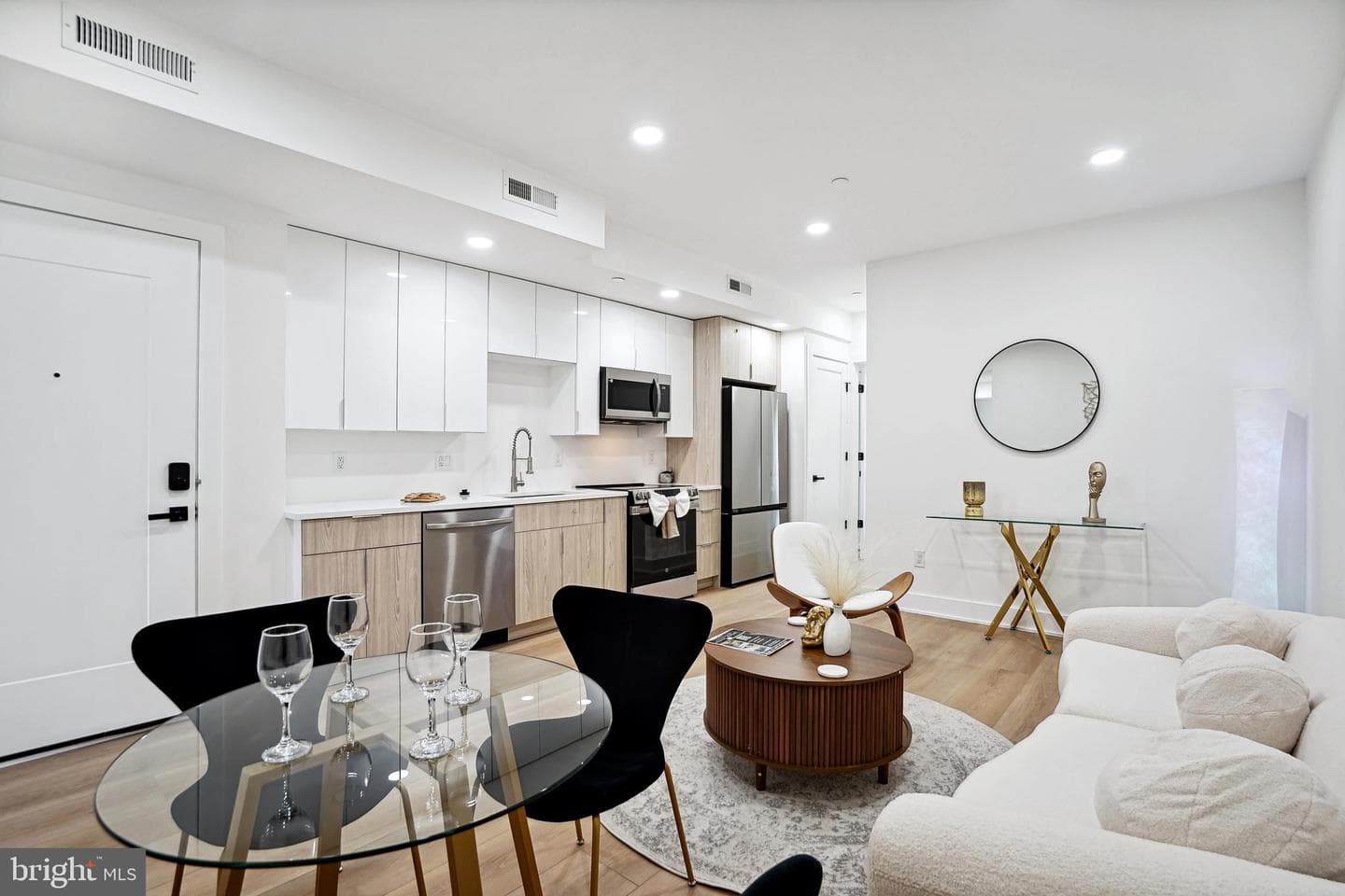 1372 Bryant Street NE #3a photo 12