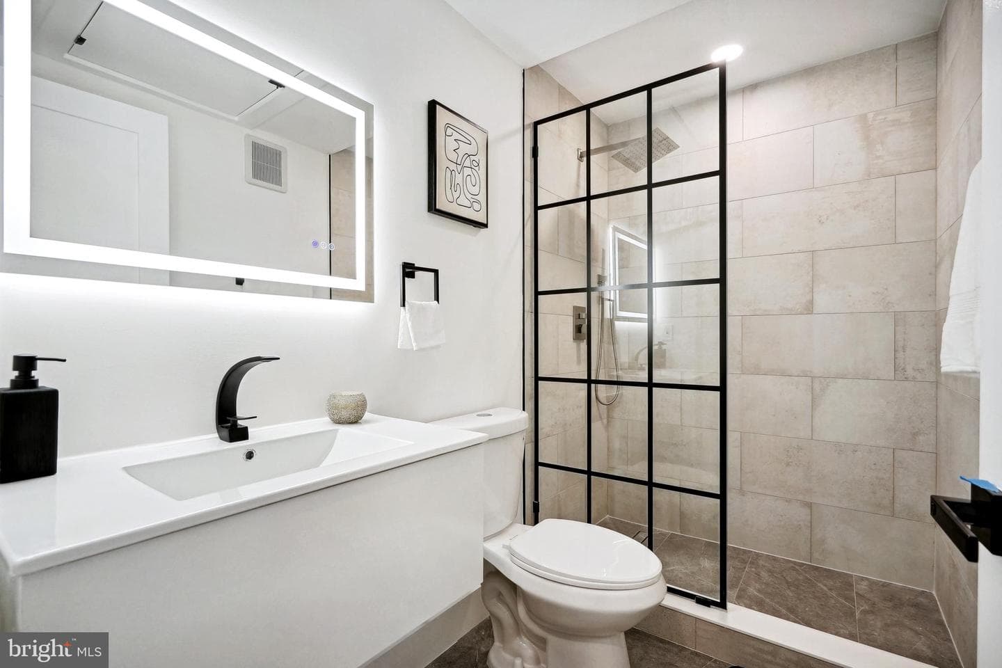 1372 Bryant Street NE #3a photo 14