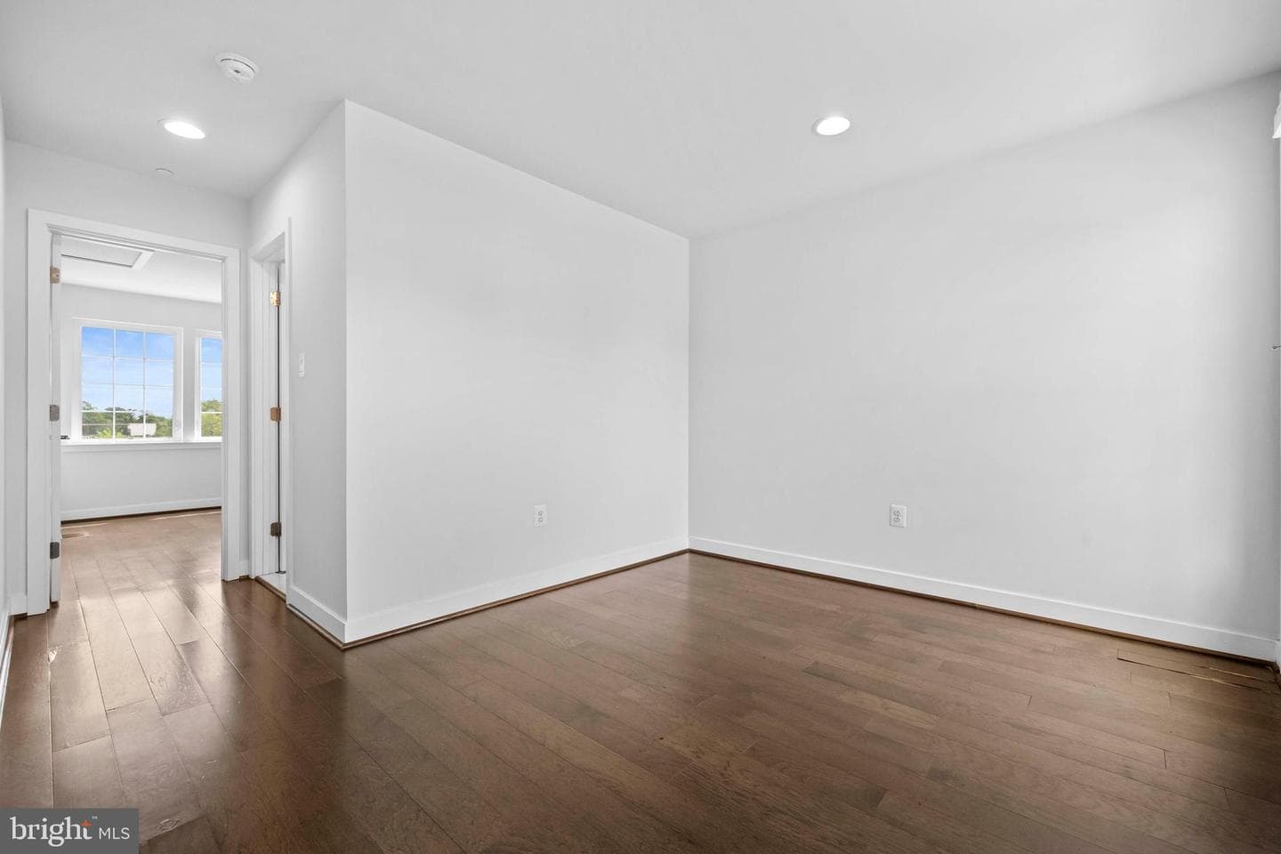 3334 7th Street NE photo 33