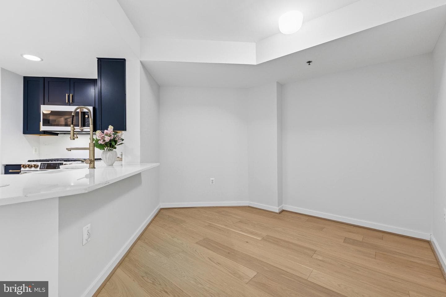 3883 Connecticut Avenue NW #313 photo 8