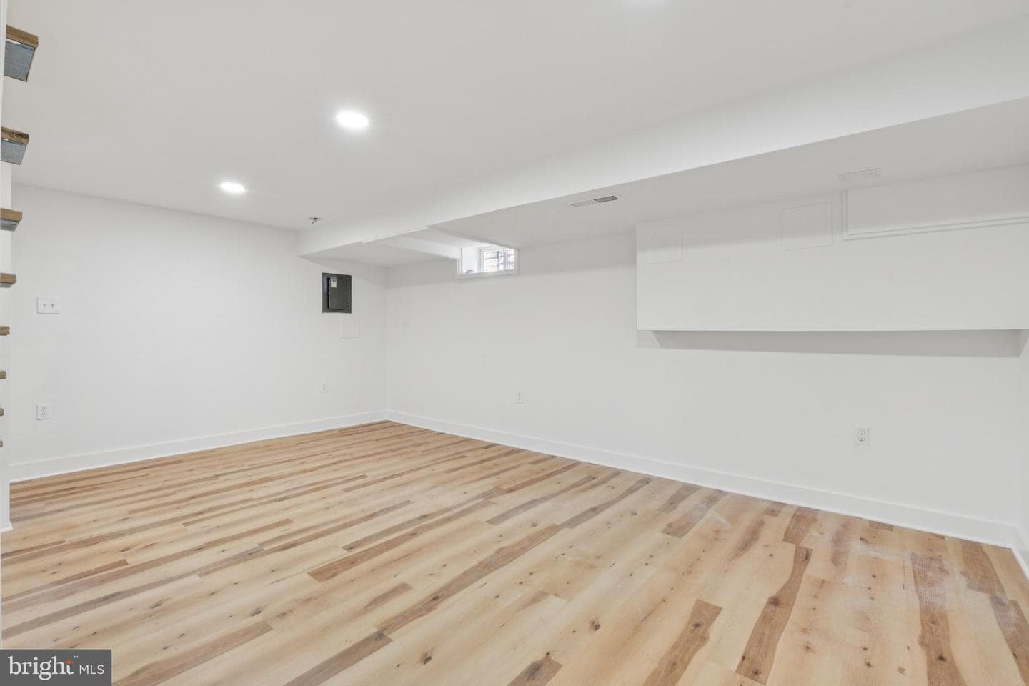 24 55th Street NE photo 13