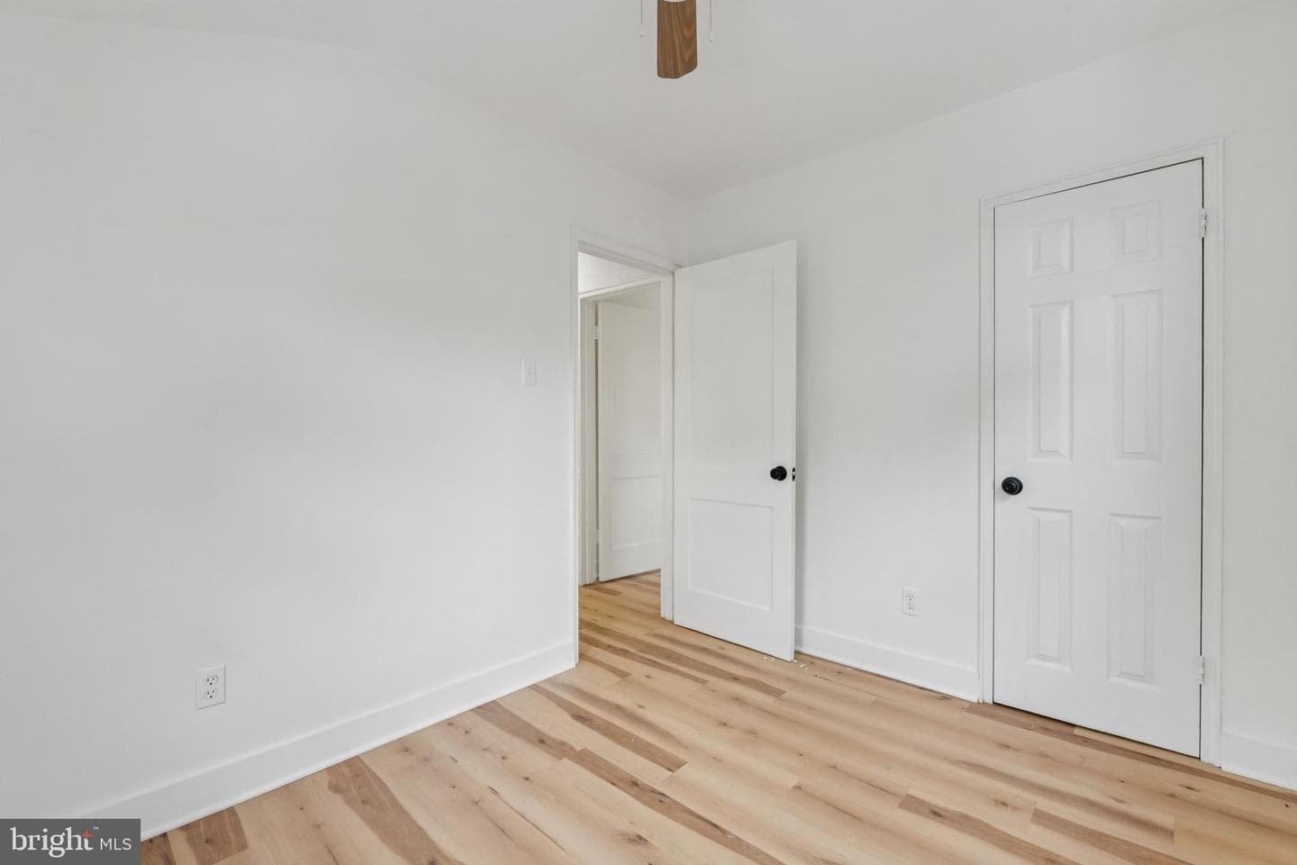 24 55th Street NE photo 6