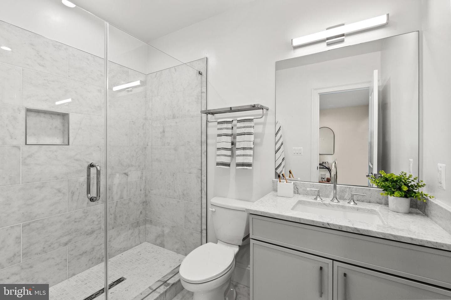 4435 Harrison Street NW photo 31