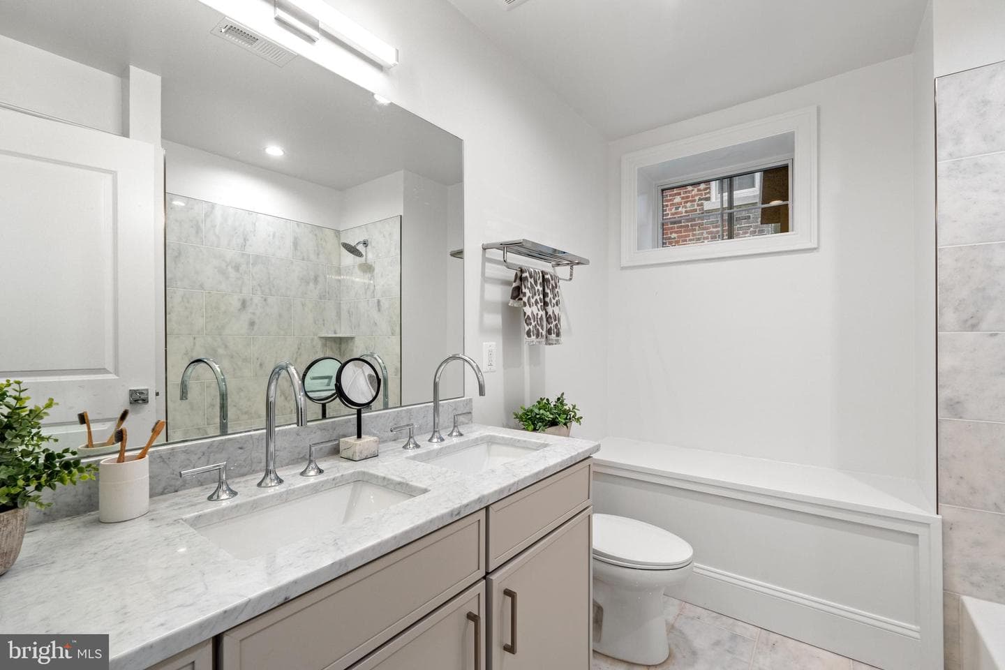 4435 Harrison Street NW photo 41