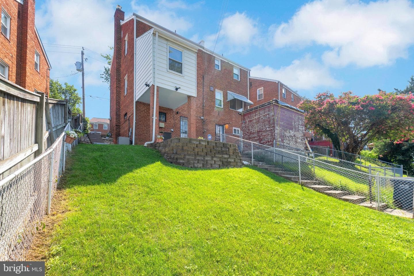 707 Hilltop Terrace SE photo 6