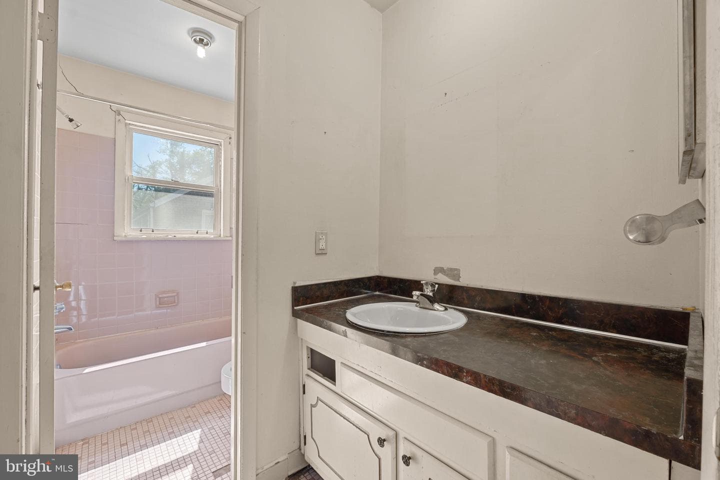 4052 Martin Luther King Jr Avenue SW photo 24
