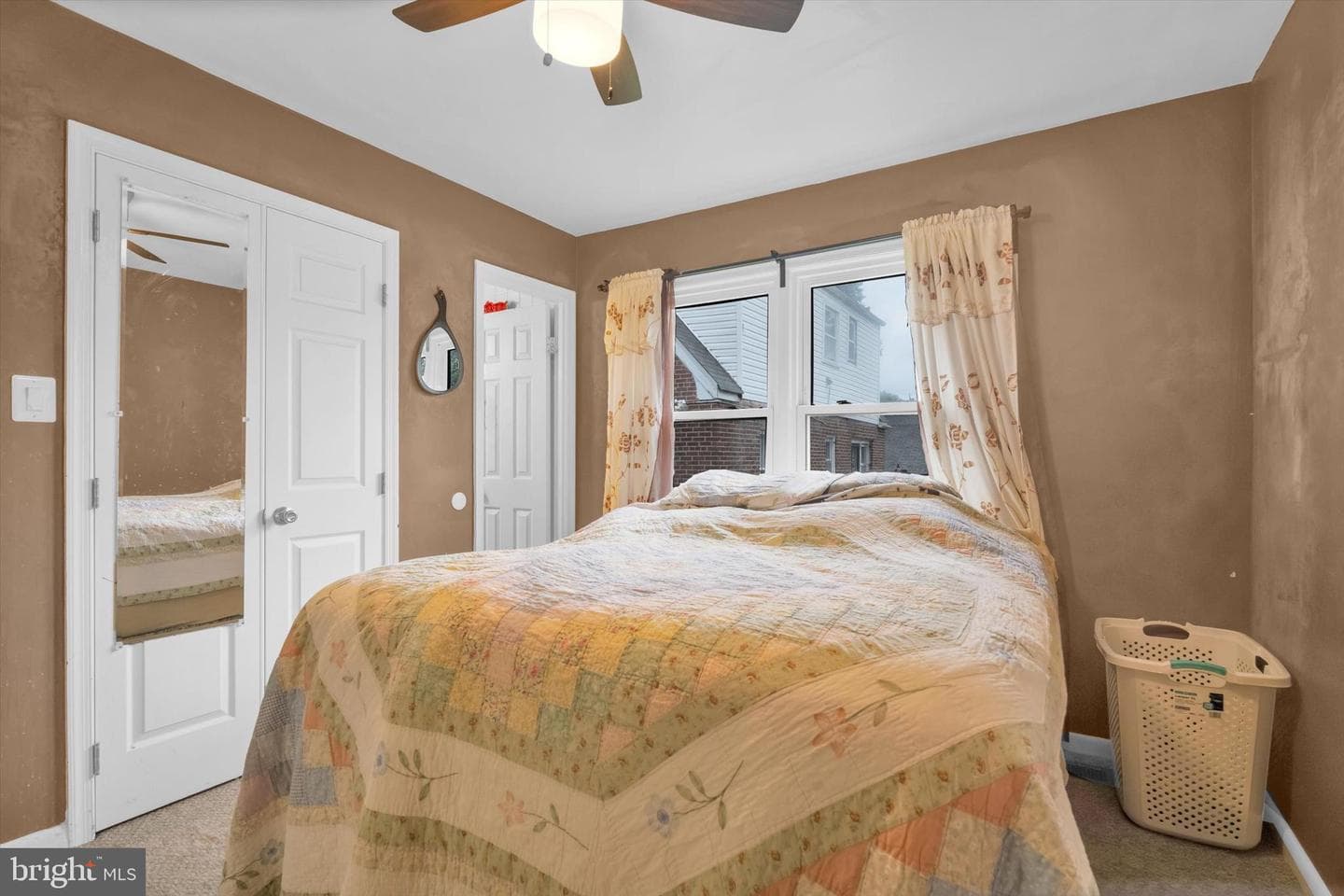 728 49th Street NE photo 10