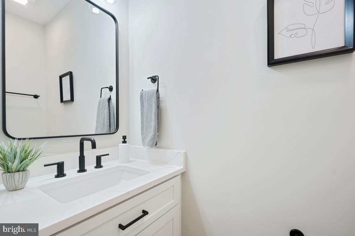 1341 Quincy Street NW photo 20