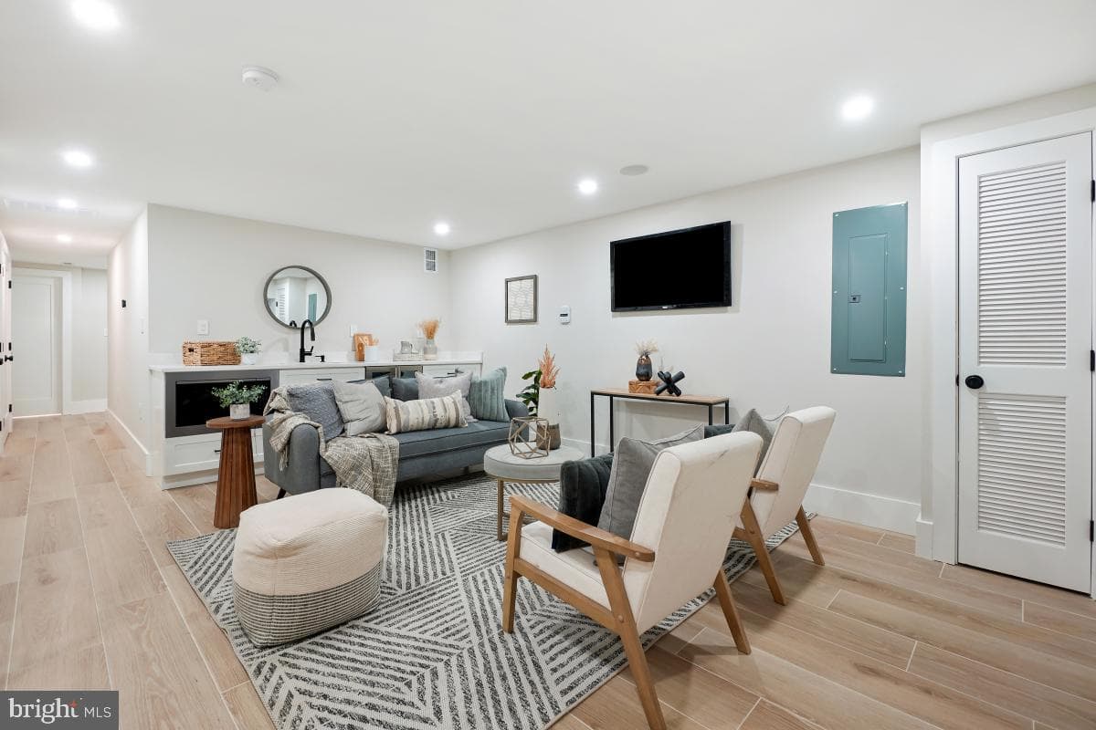 1341 Quincy Street NW photo 30