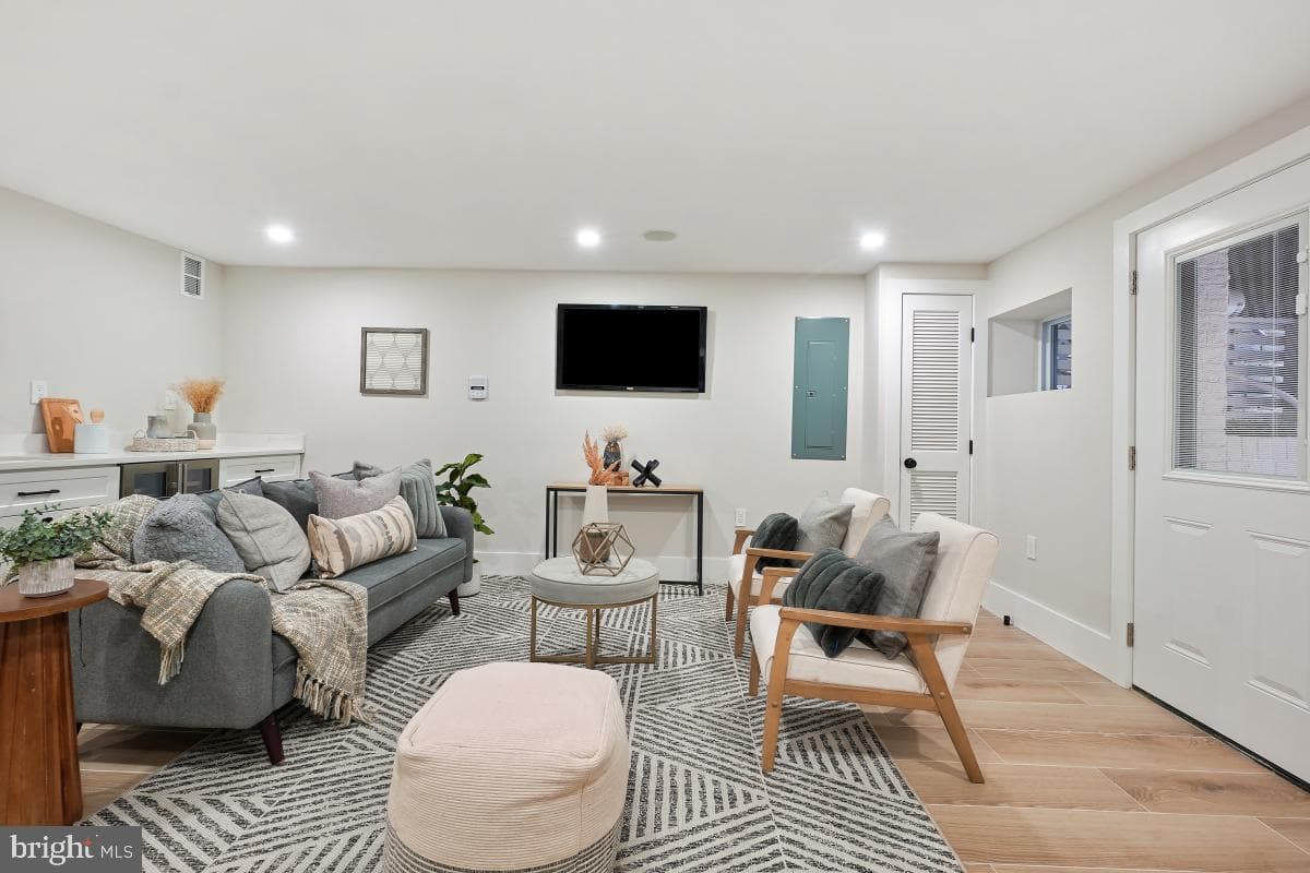 1341 Quincy Street NW photo 31