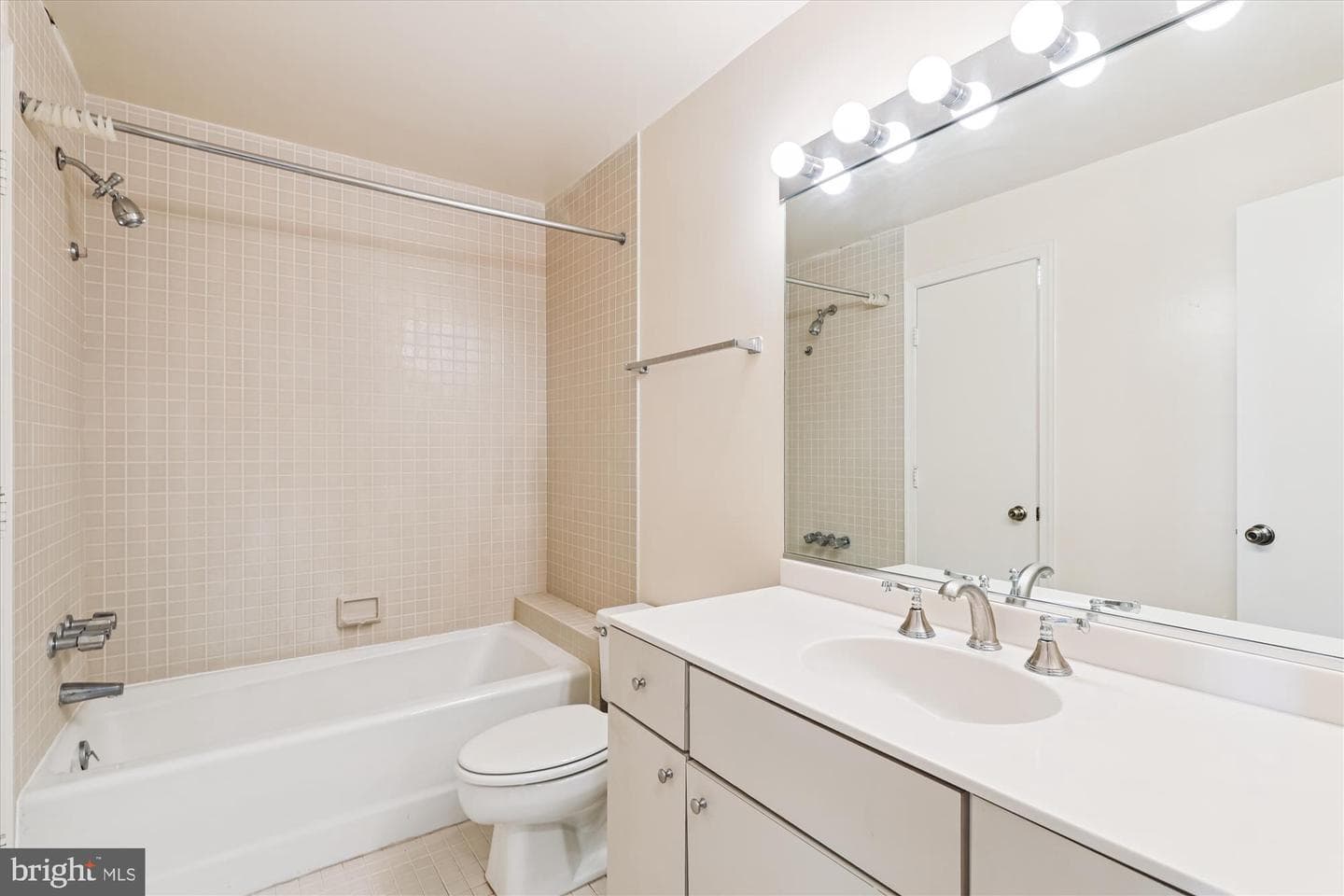 955 26th Street NW #803 photo 38
