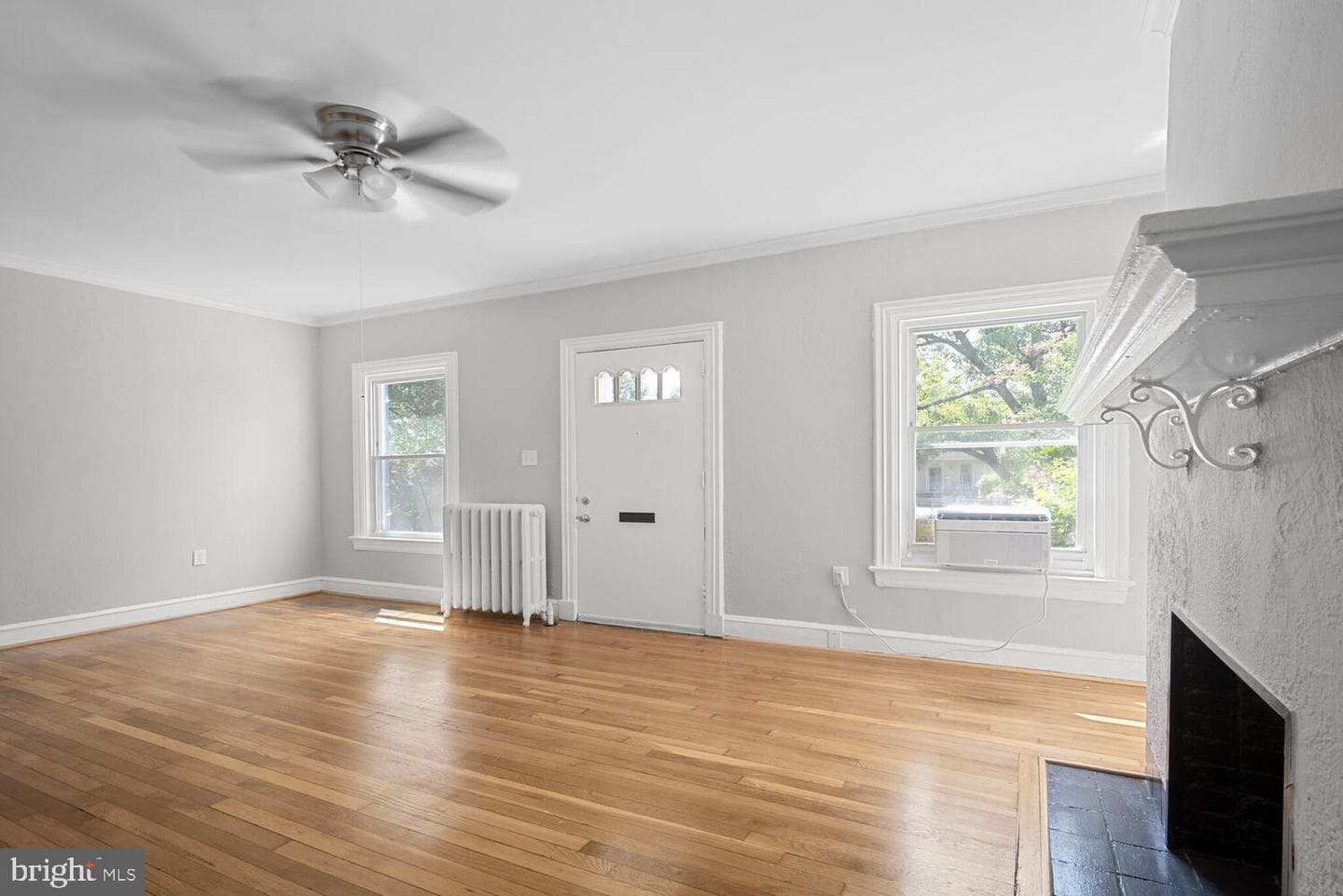 1355 Kennedy Street NW photo 4