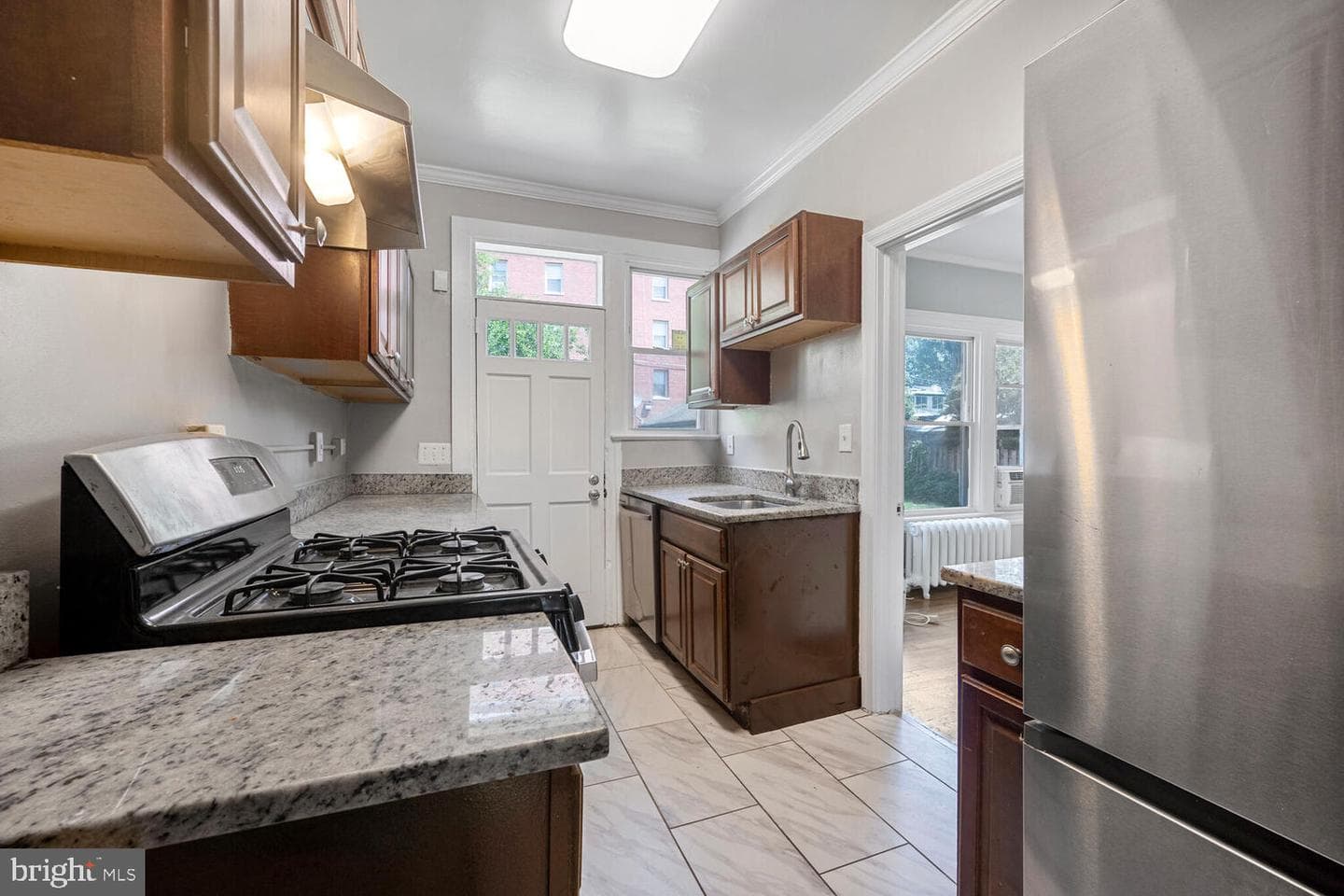1355 Kennedy Street NW photo 8