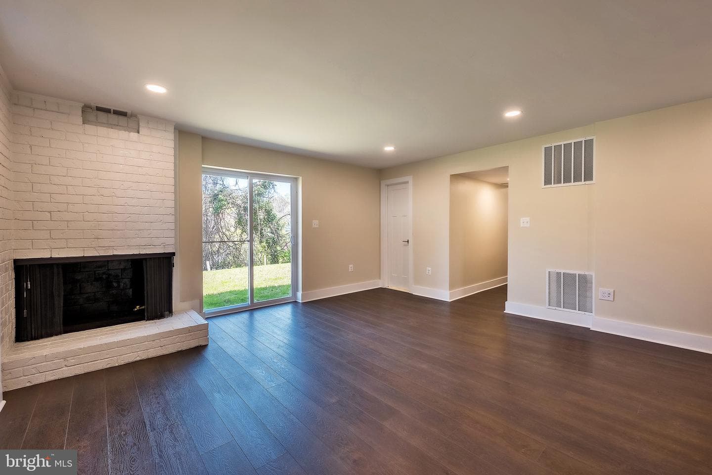 3651 Highwood Drive SE photo 50