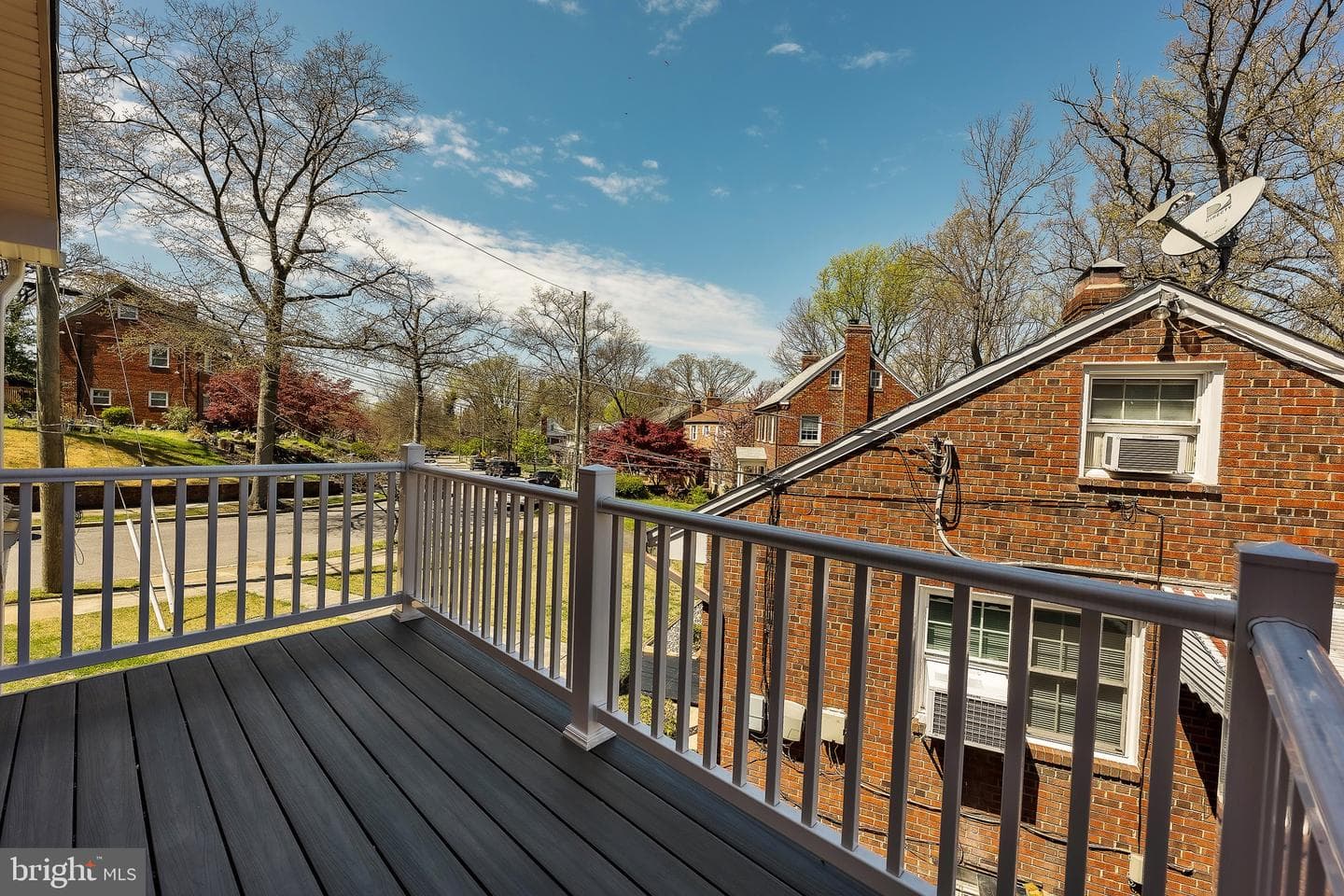 3651 Highwood Drive SE photo 9