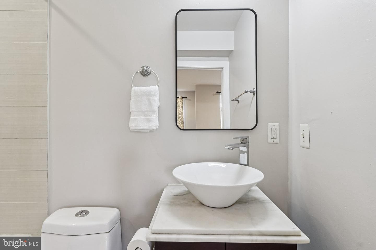 1409 G Street NE #2 photo 37