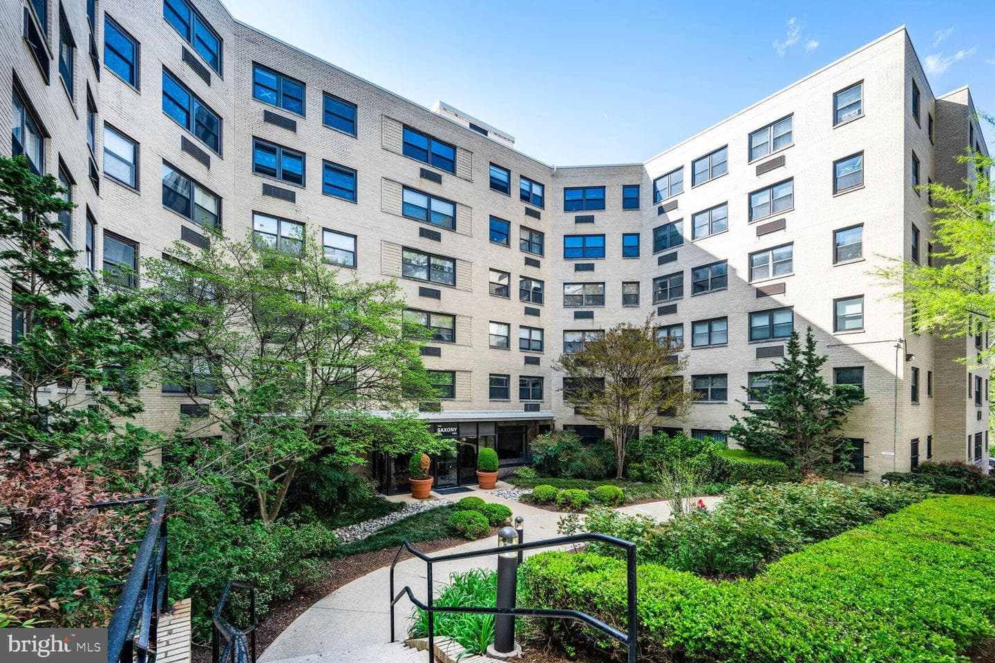 1801 Clydesdale Place NW #407