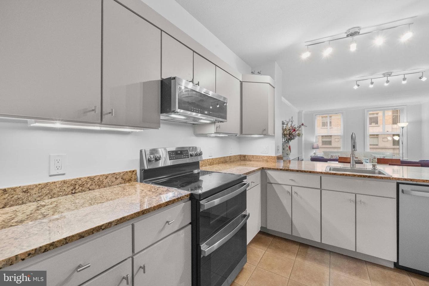 616 E Street NW #522 photo 13