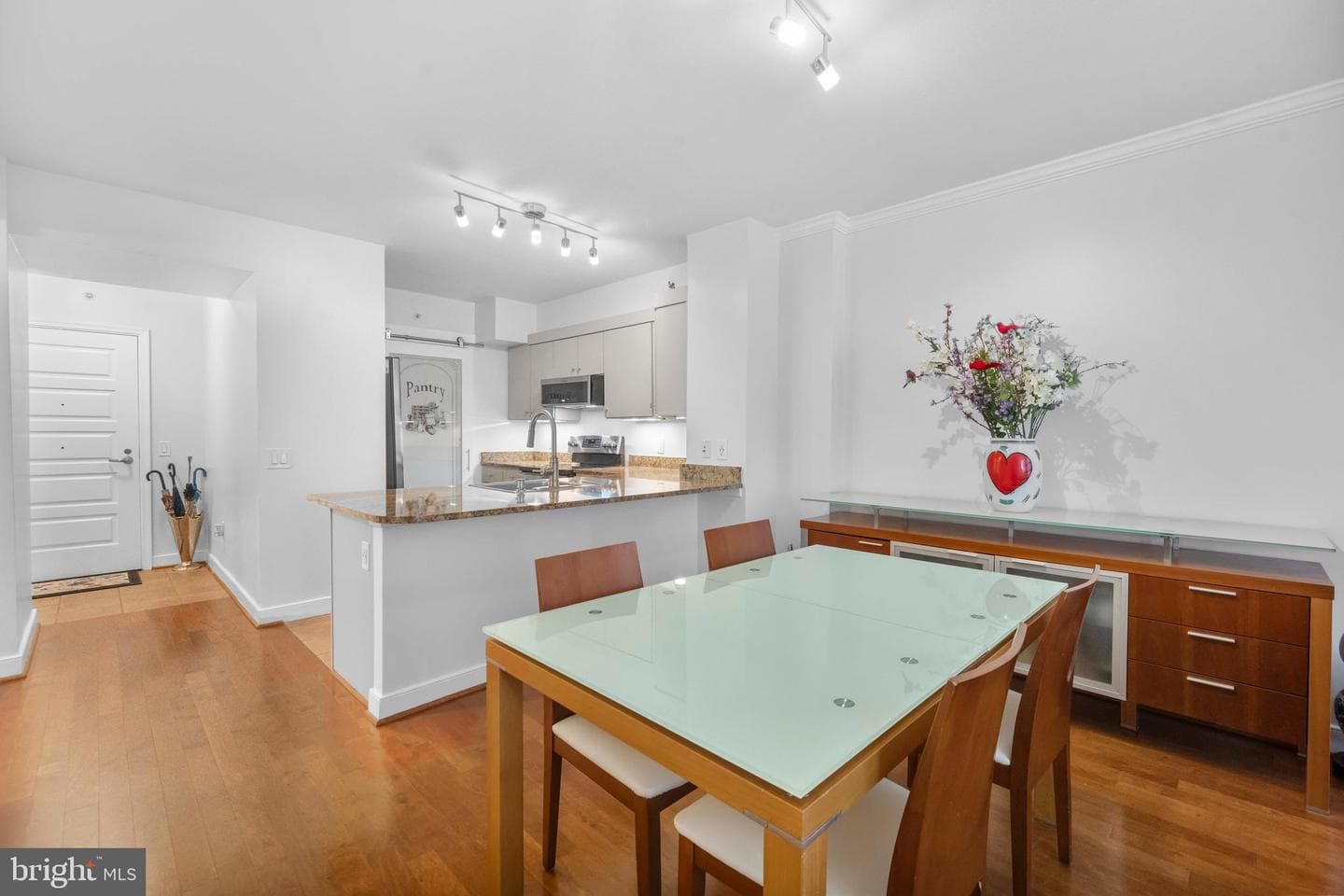 616 E Street NW #522 photo 9