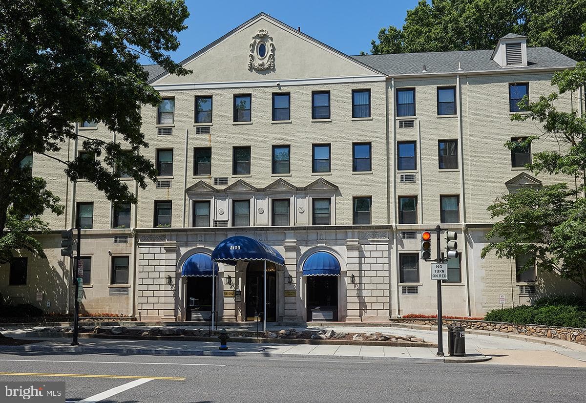 3100 Connecticut Avenue NW #302 photo 2
