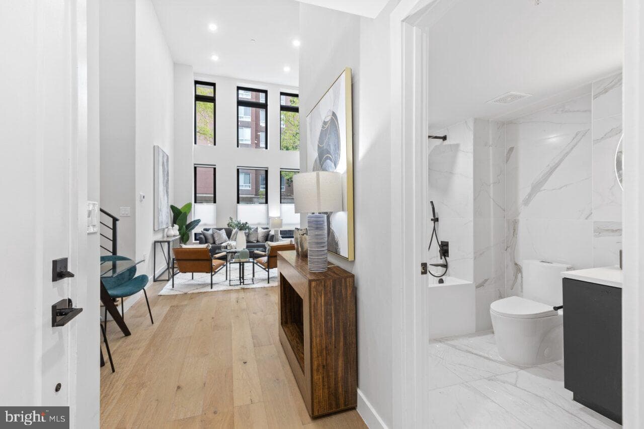 1208 M Street NW #11 photo 12