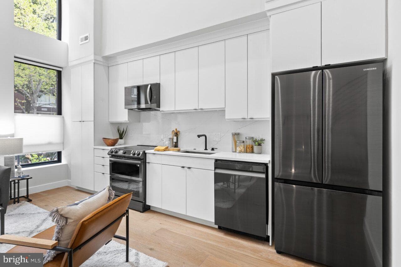 1208 M Street NW #11 photo 15