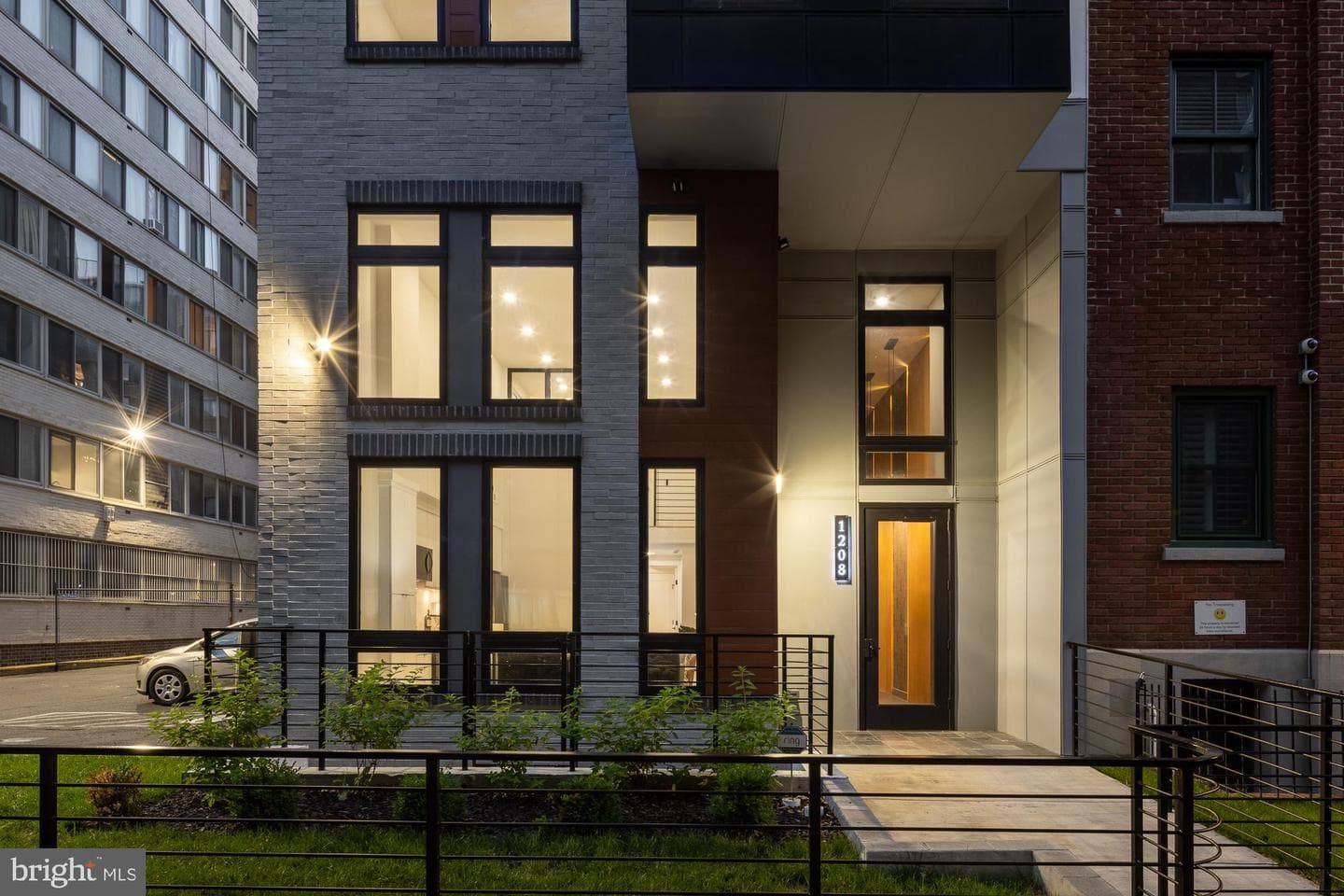 1208 M Street NW #11 photo 2