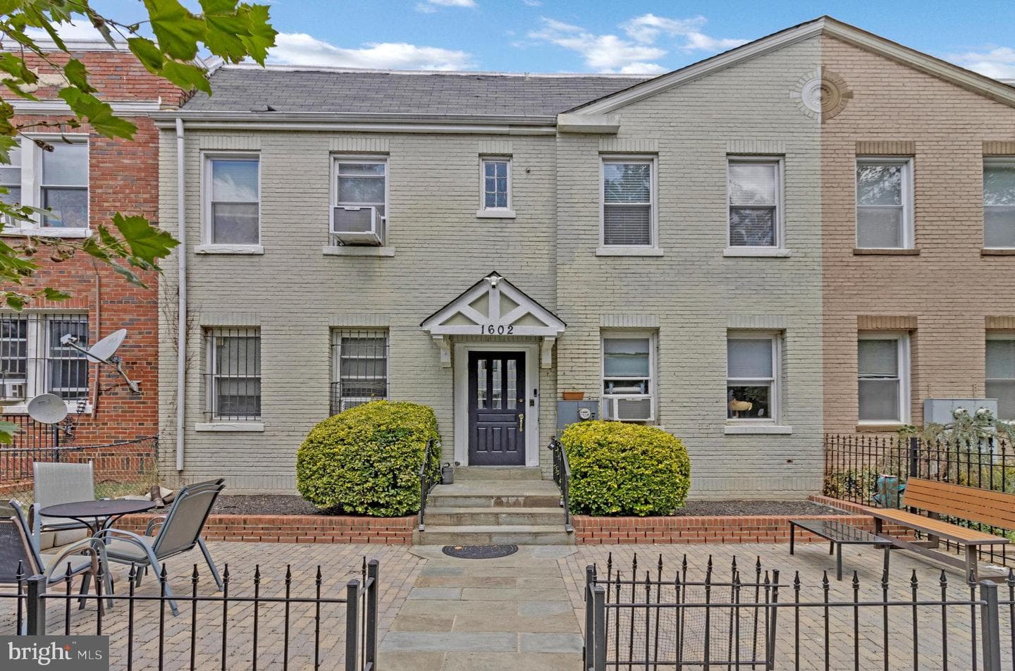 1602 Isherwood Street NE #3 photo 2