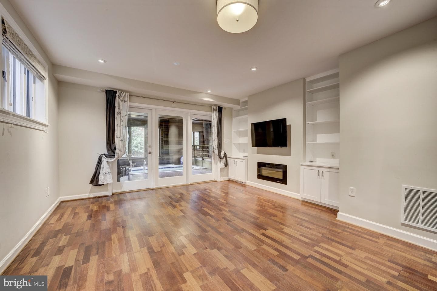 4516 45th Street NW photo 34