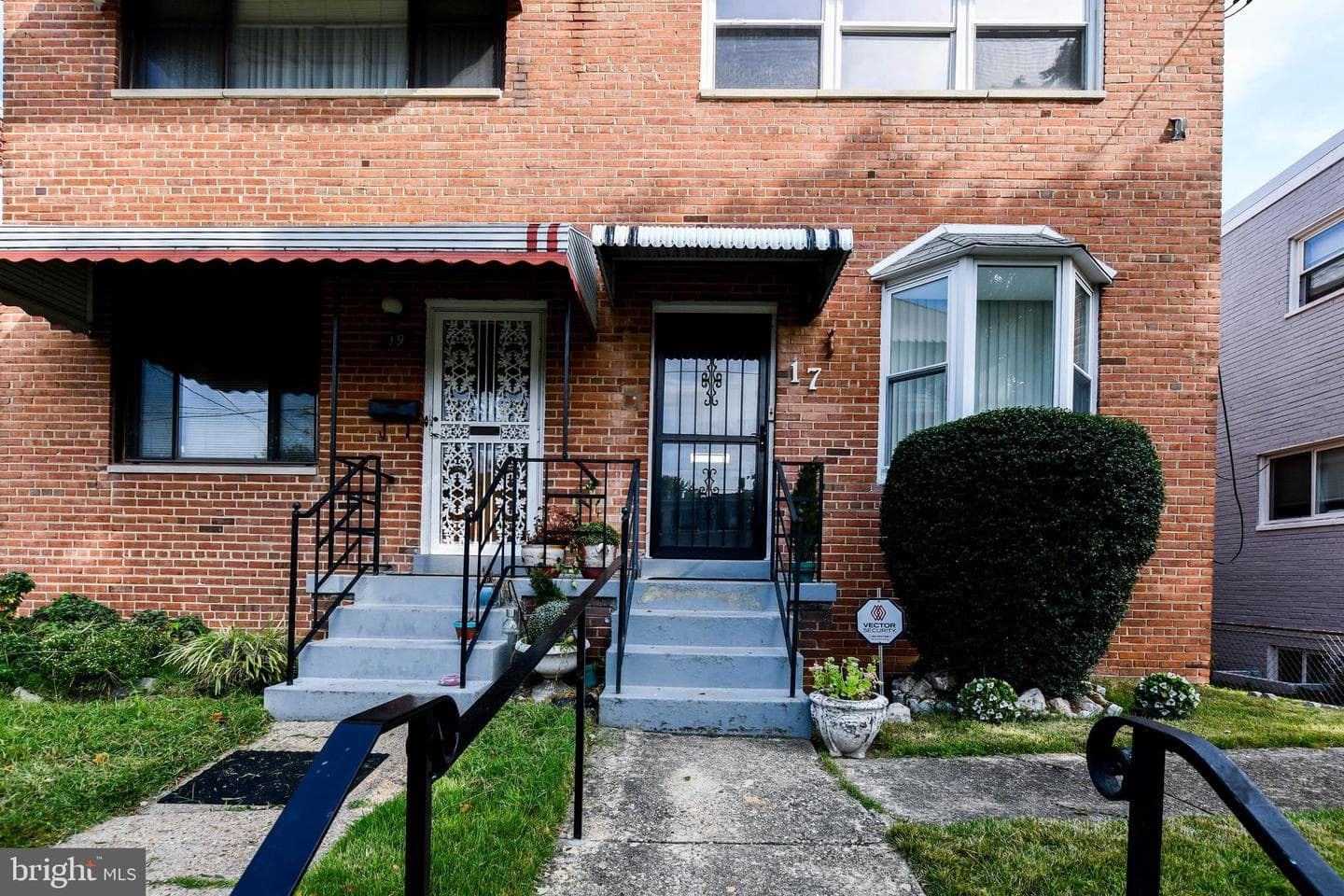 17 Tuckerman Street NW photo 3