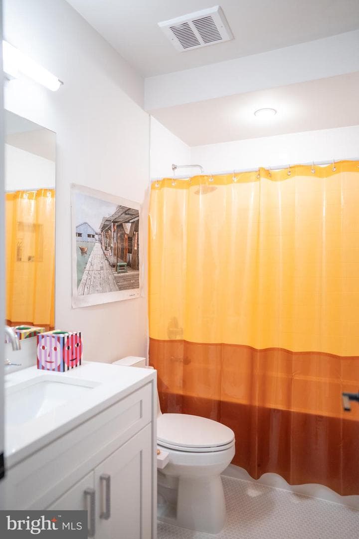 1201 Kearny Street NE #101 photo 36