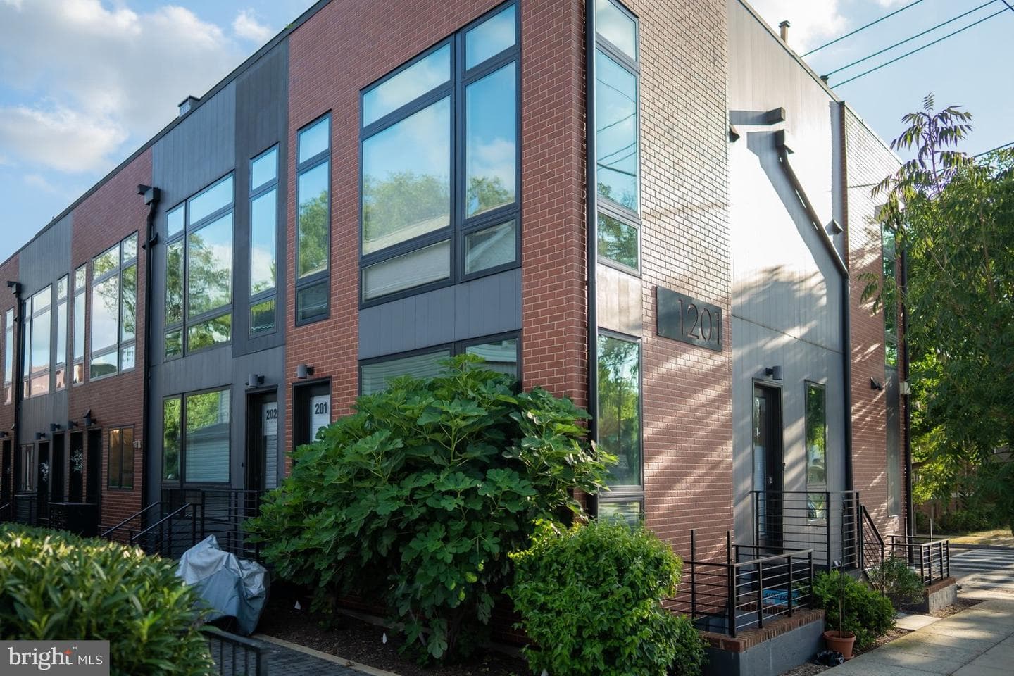 1201 Kearny Street NE #101 photo 39