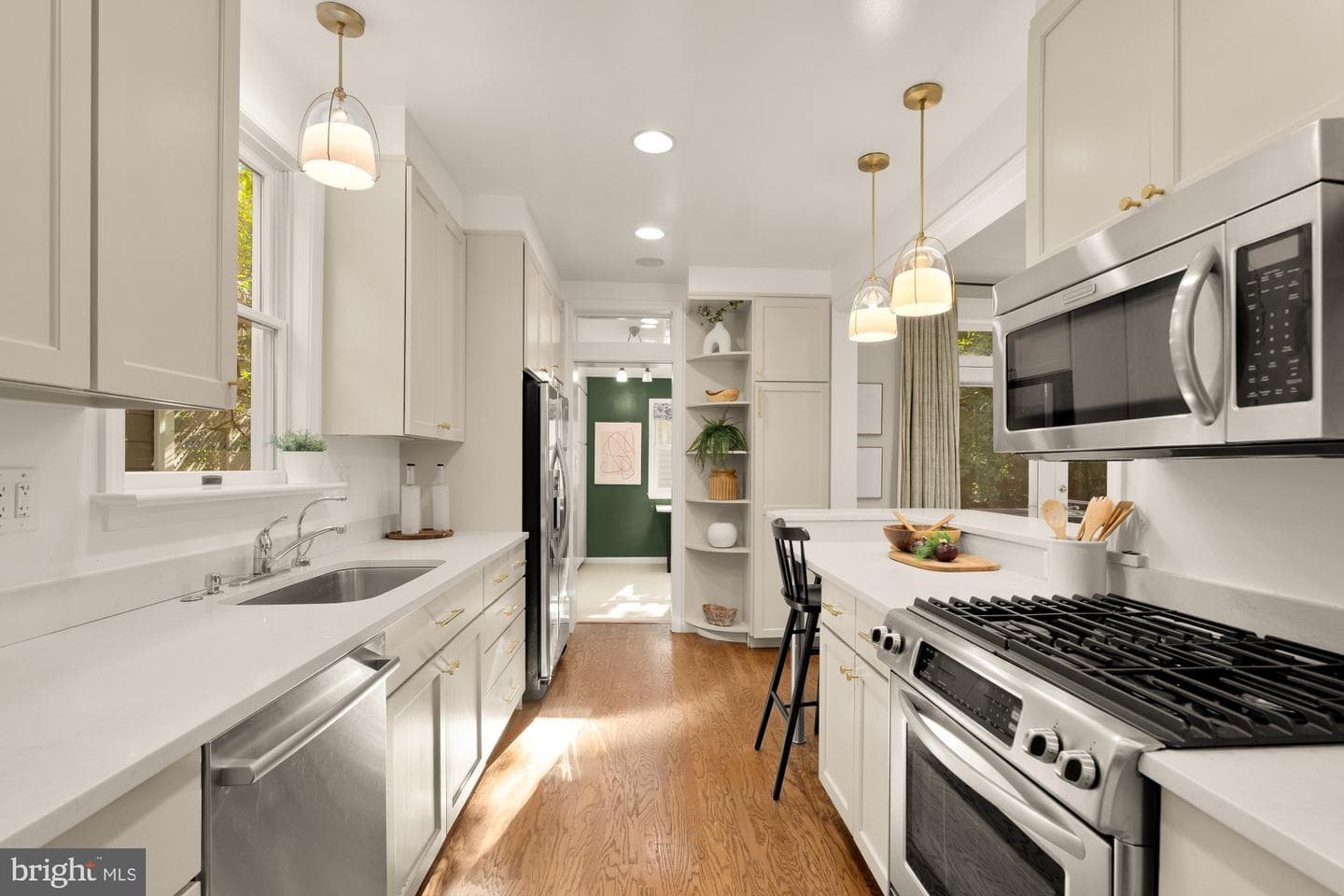 5221 42nd Street NW photo 18