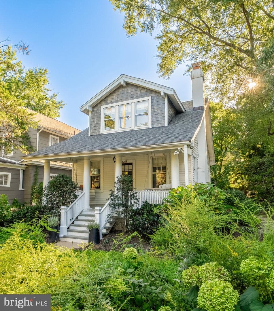 5221 42nd Street NW photo 2