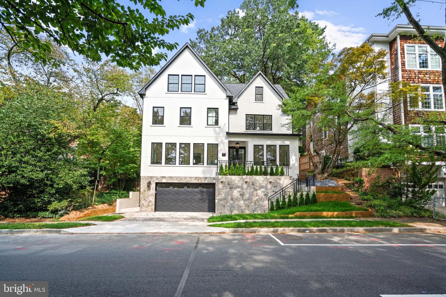 5631 Macarthur Boulevard NW, Washington