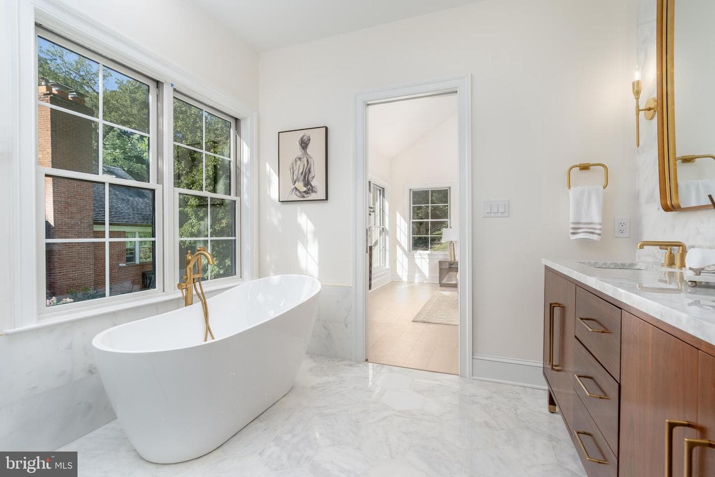 5631 Macarthur Boulevard NW photo 26