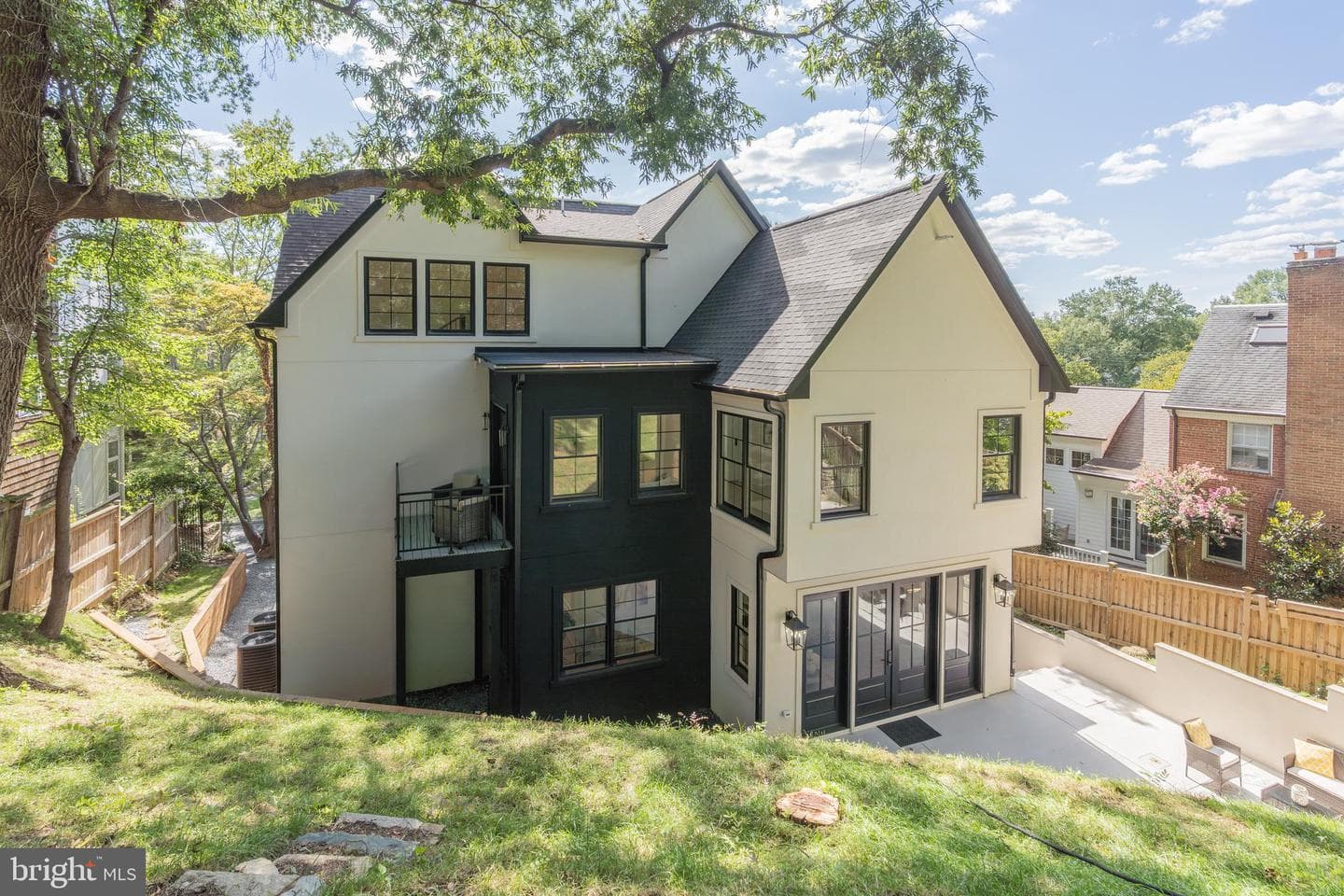5631 Macarthur Boulevard NW photo 57