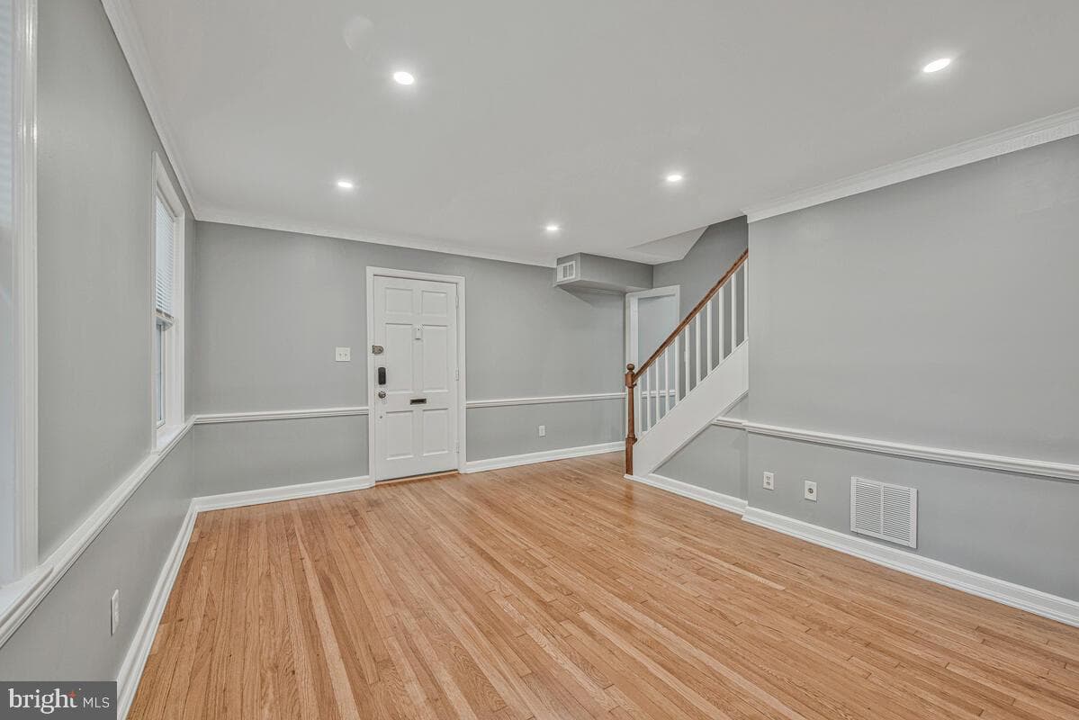 2106 Suitland Terrace SE photo 10