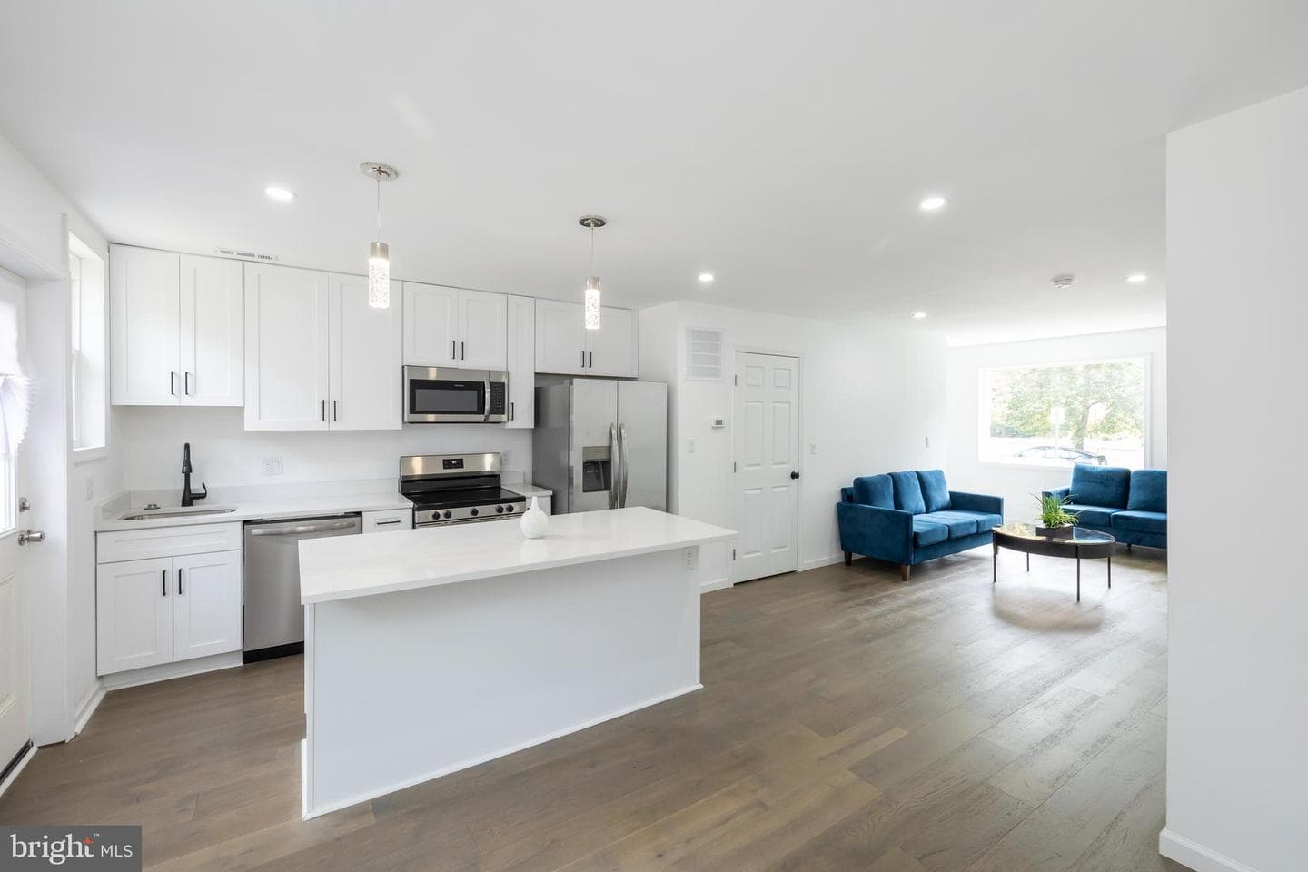 836 Xenia Street SE photo 11