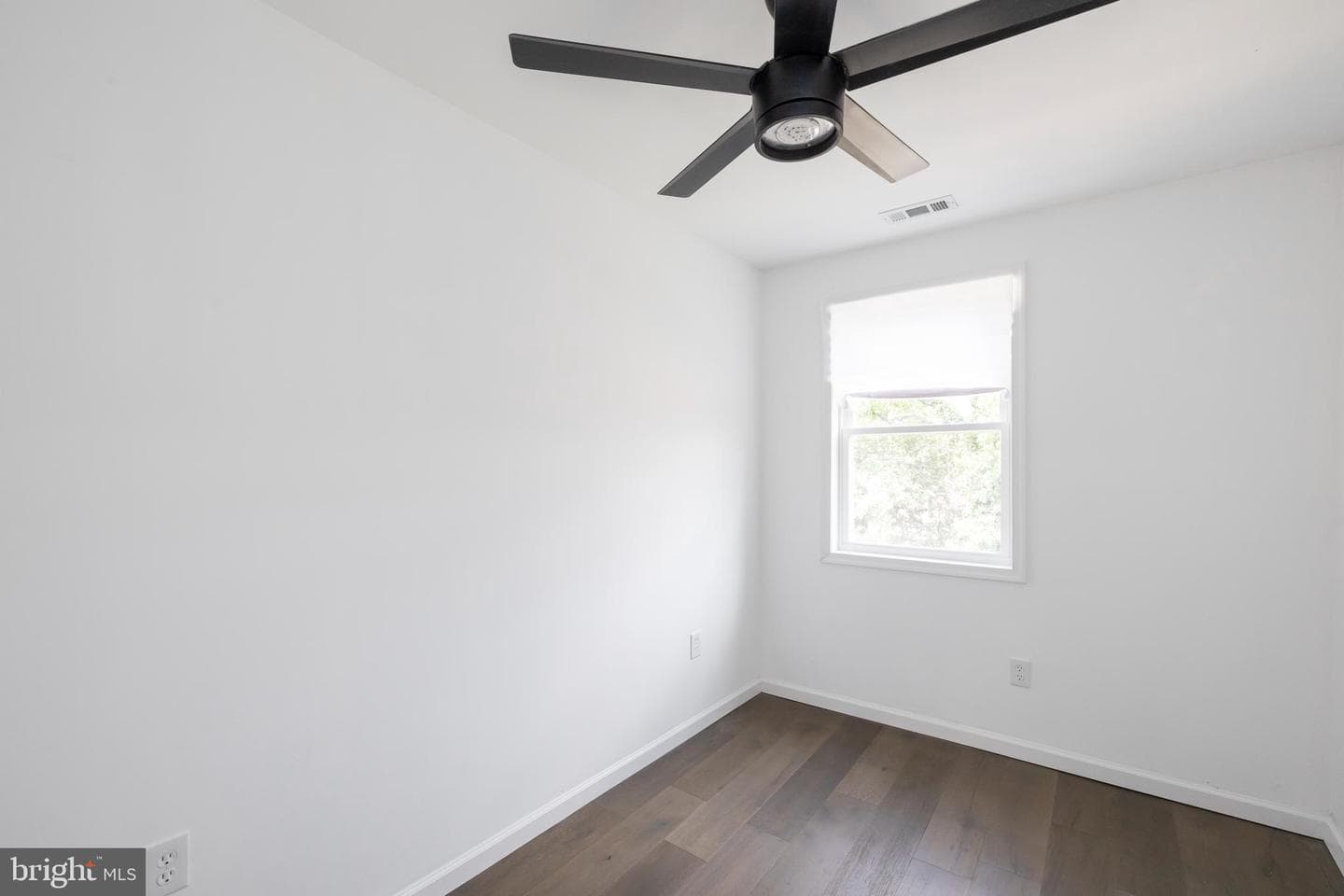 836 Xenia Street SE photo 17