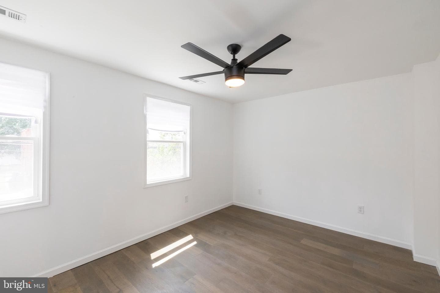 836 Xenia Street SE photo 19