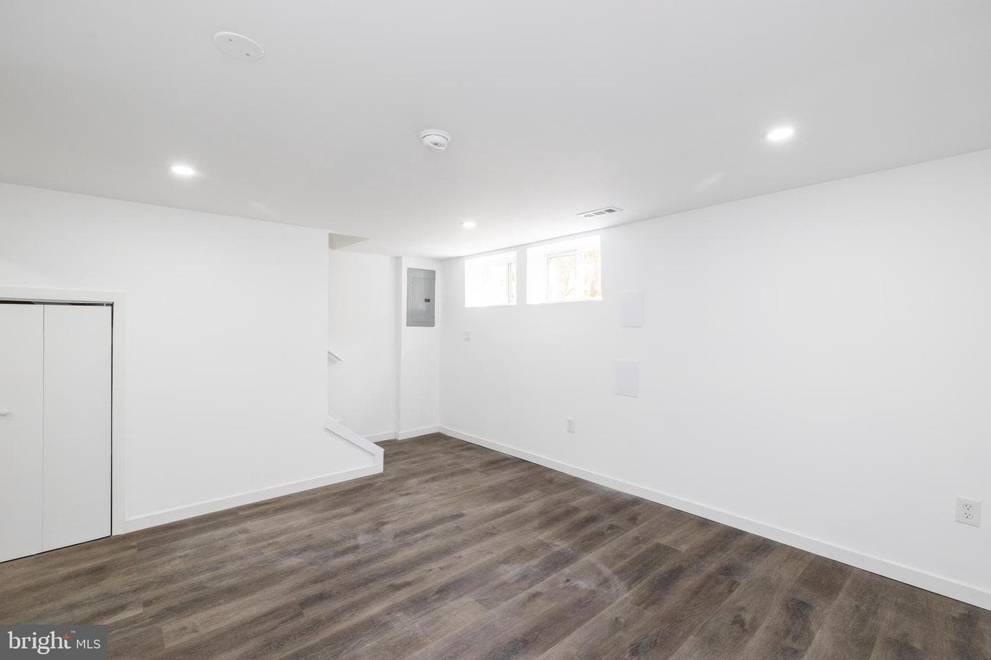 836 Xenia Street SE photo 24